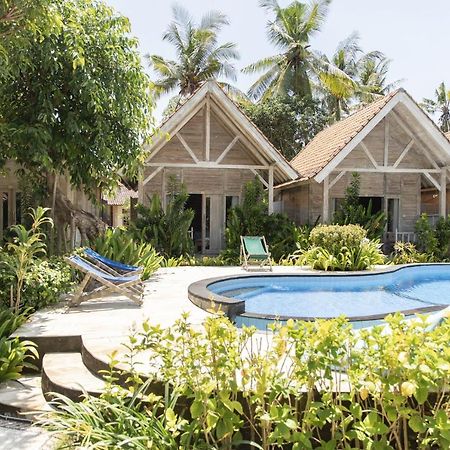 Coconut Village Guest House Lembongan Redpartner 외부 사진