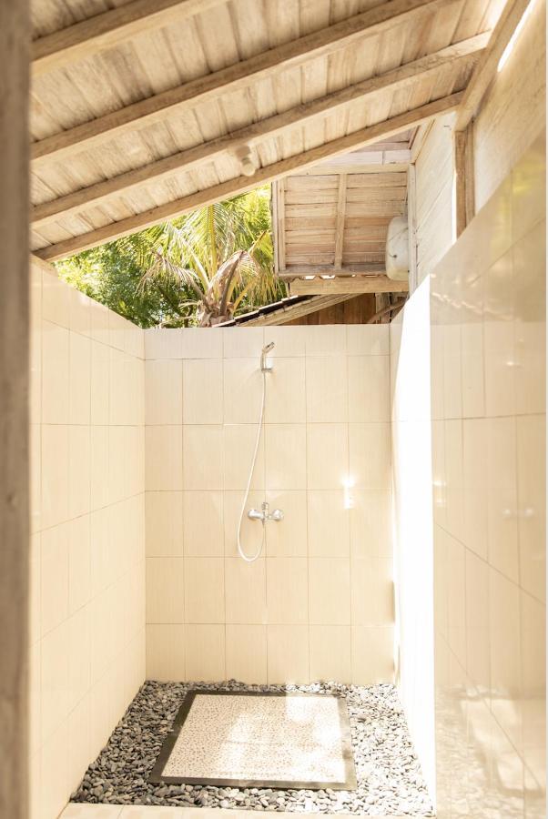 Coconut Village Guest House Lembongan Redpartner 외부 사진